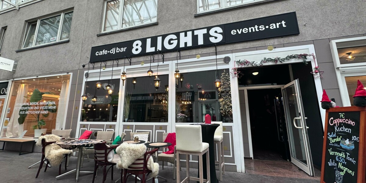 Entrance of 8 LIGHTS in Kaiserpassage